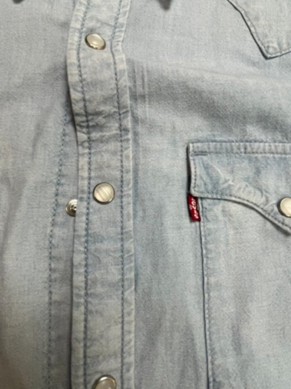 Levi's Men Pocketed Light Wash Denim Western Shirt, Blue, Size L - Picture 5 of 10